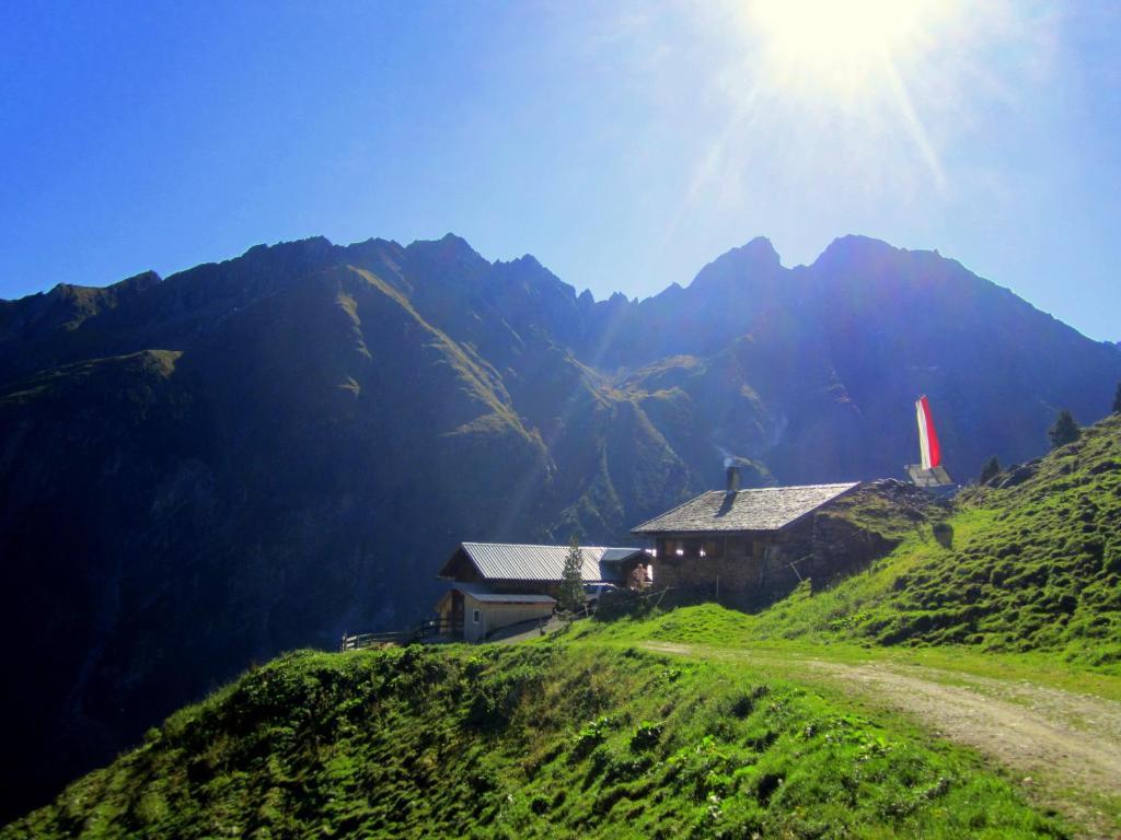 جيرلوس Gasthof Oberwirt Und Hotel Elisabeth المظهر الخارجي الصورة